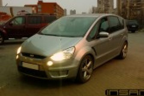 Ford S-MAX ST 2.5 T 165 kW 320 Nm
